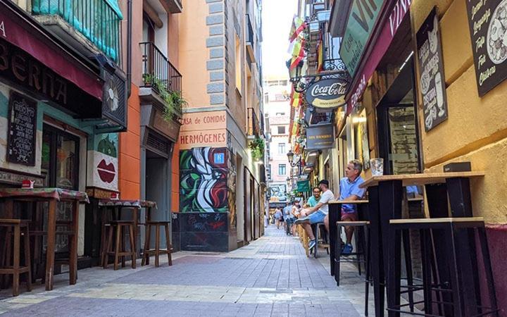Piso Para 4 Con 2 Parking En Casco Historico De Zaragoza 2 Noches Minimo Dış mekan fotoğraf